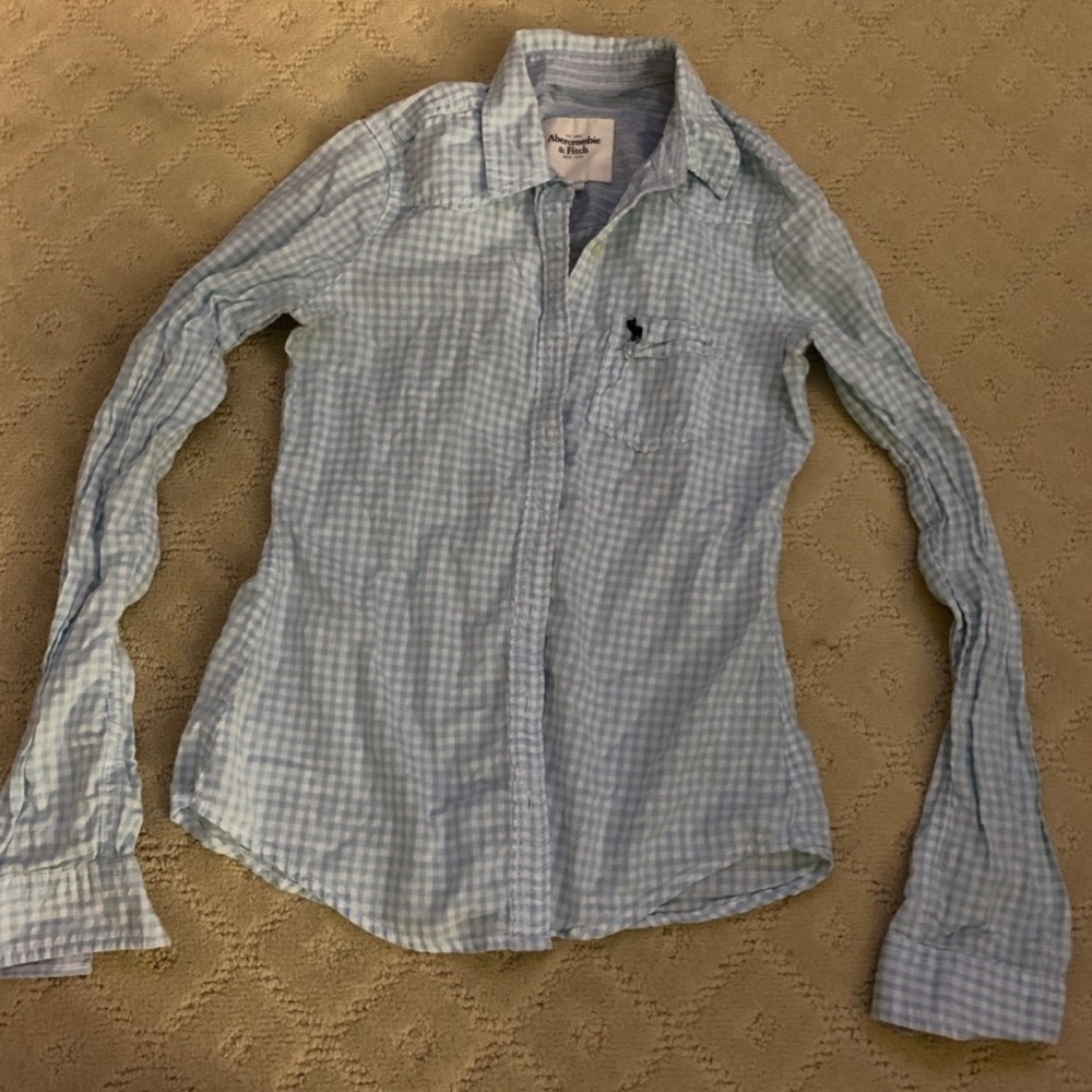 Abercrombie and Fitch size small button up shirt